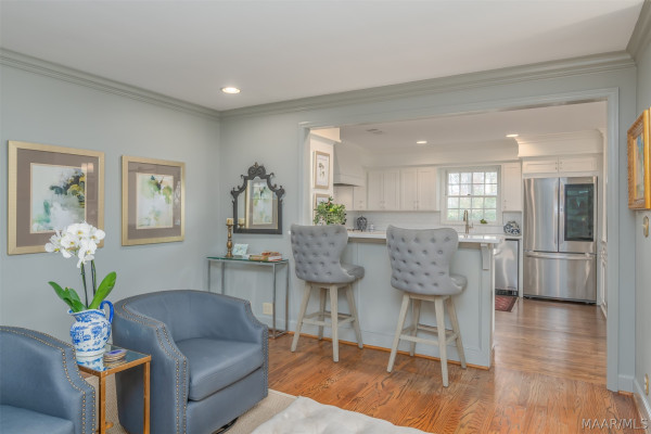 1803 Pineneedle Road