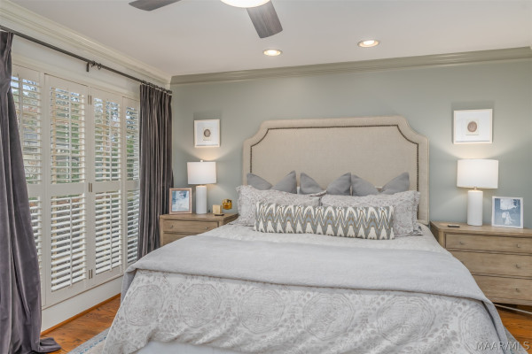 1803 Pineneedle Road