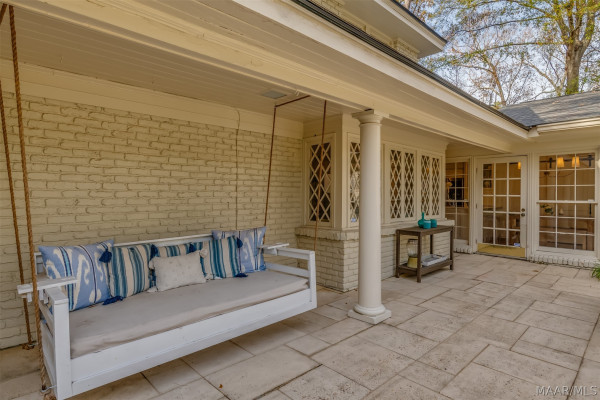 1803 Pineneedle Road