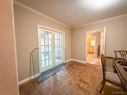 1005 Bell Road