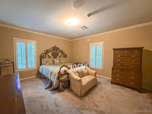 1005 Bell Road