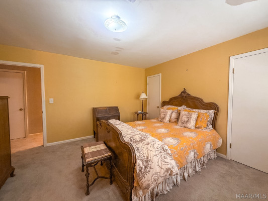 1005 Bell Road