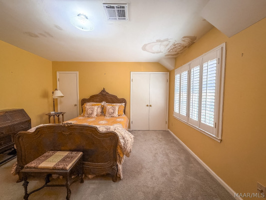1005 Bell Road