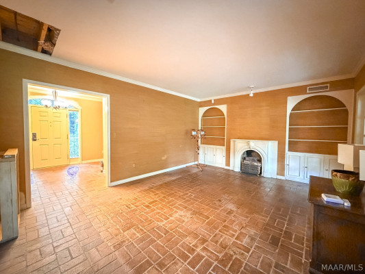 1005 Bell Road