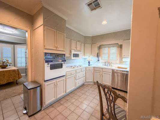 1005 Bell Road
