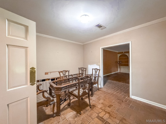 1005 Bell Road