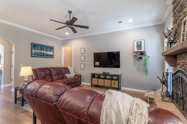 800 Brookwood Drive