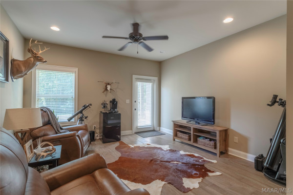 800 Brookwood Drive