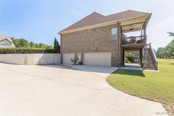 800 Brookwood Drive