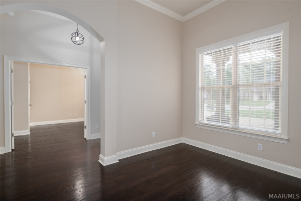 8712 Morning Place