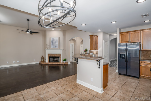 8712 Morning Place