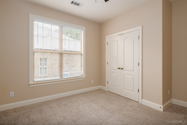 8712 Morning Place