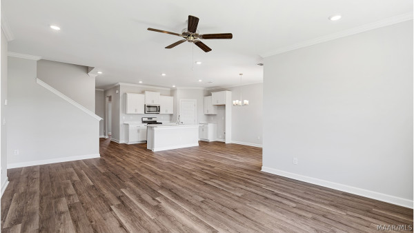 4809 Monarch Pass