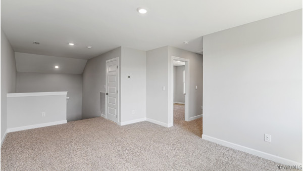 4809 Monarch Pass