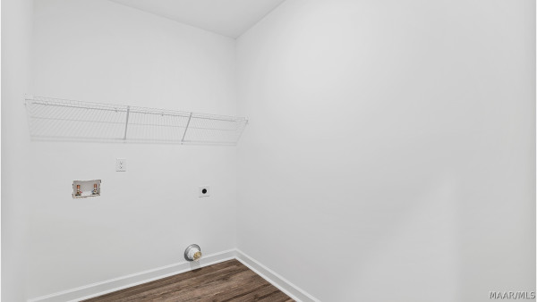 4809 Monarch Pass