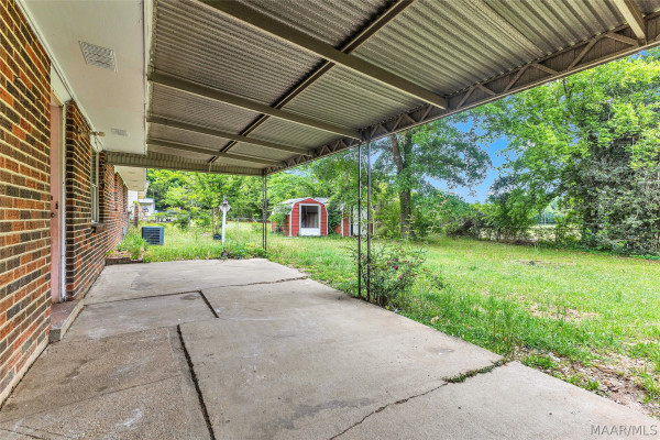 240 Clubview Drive