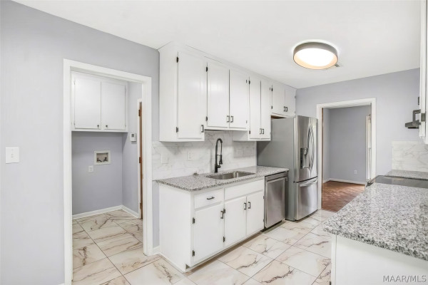 2807 Page Place