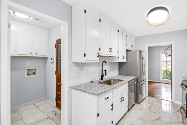 2807 Page Place