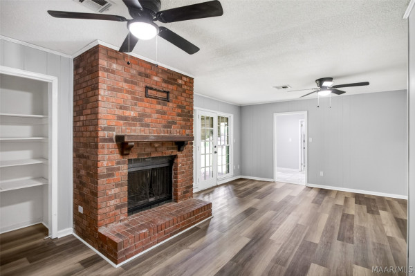 2807 Page Place