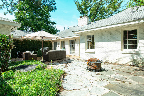 2050 Fernway Drive