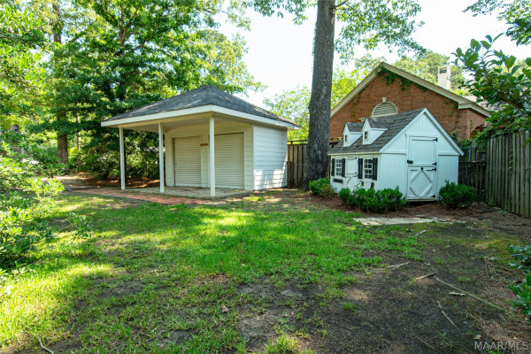 2050 Fernway Drive