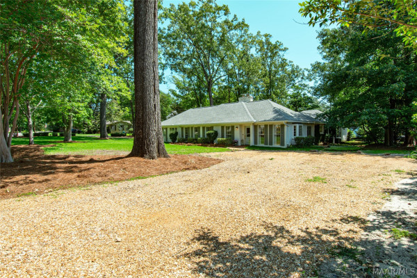 2050 Fernway Drive