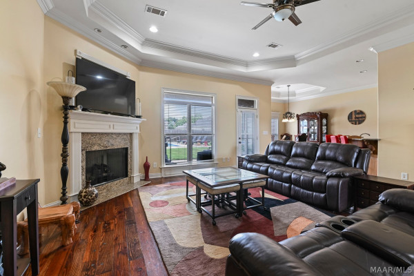 925 FIRESIDE Drive