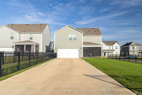 6337 Town Lane