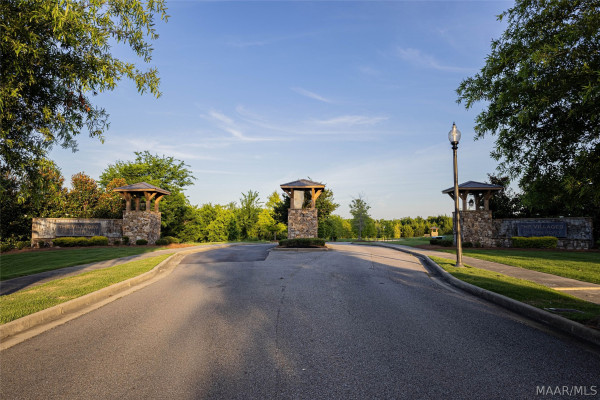 6337 Town Lane