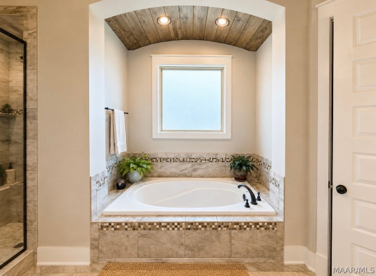 246 N Mountain Laurel Ridge