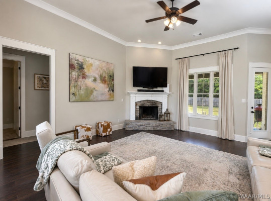 246 N Mountain Laurel Ridge
