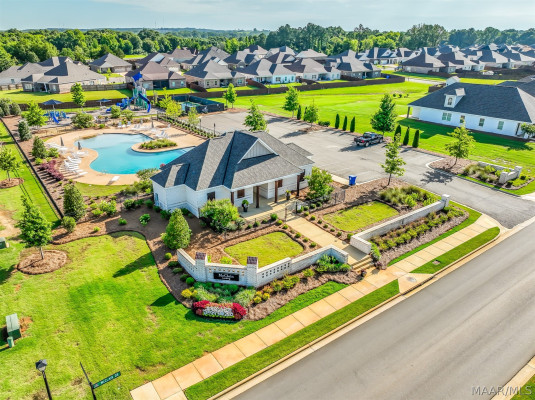 1001 Pearl Drive