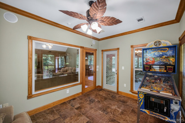 10476 Redland Road