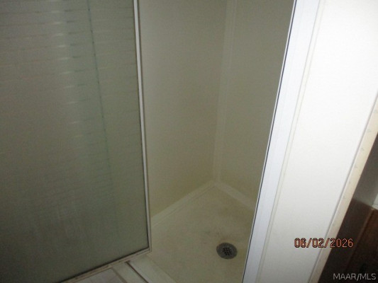 6118 WILLOW GLEN Drive