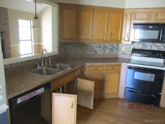 6118 WILLOW GLEN Drive