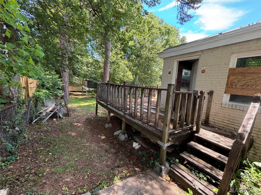 121 Bradley Drive