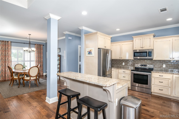 575 Mercer Road