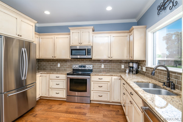 575 Mercer Road