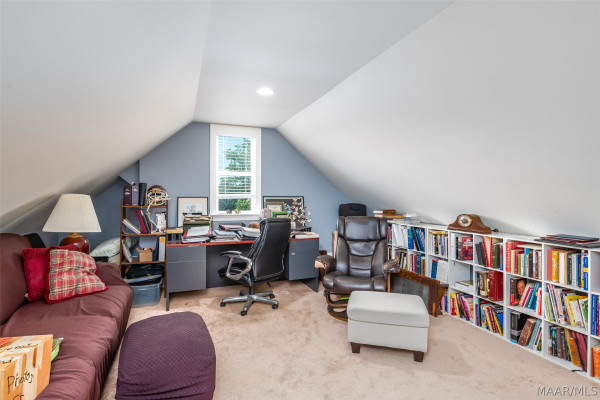 575 Mercer Road