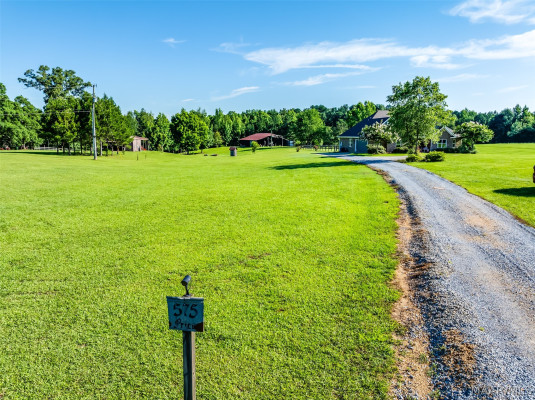 575 Mercer Road