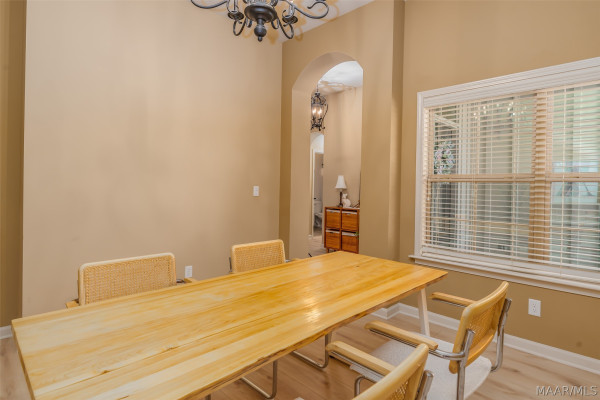 8860 PEMBERTON Park