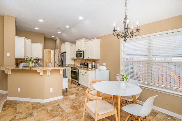8860 PEMBERTON Park