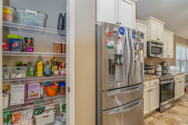 8860 PEMBERTON Park