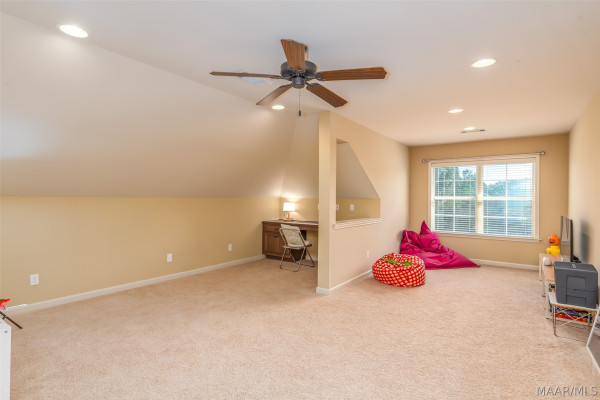 8860 PEMBERTON Park