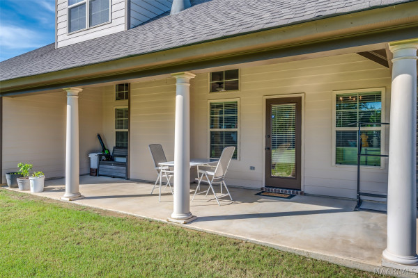 8860 PEMBERTON Park
