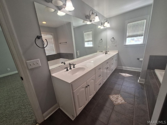 220 HILL RIDGE Drive