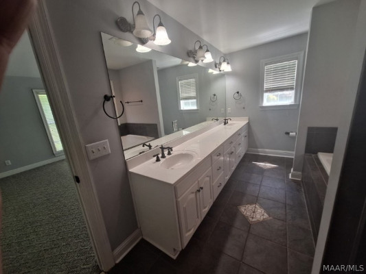 220 HILL RIDGE Drive