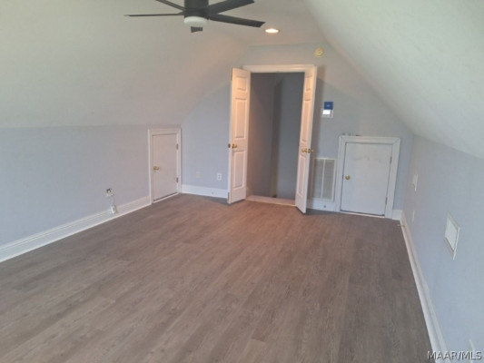 220 HILL RIDGE Drive