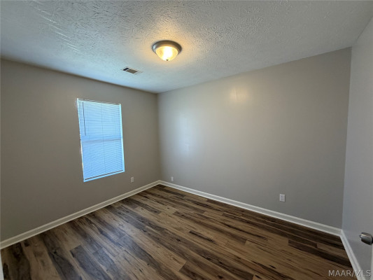 7054 EPPERSON Drive