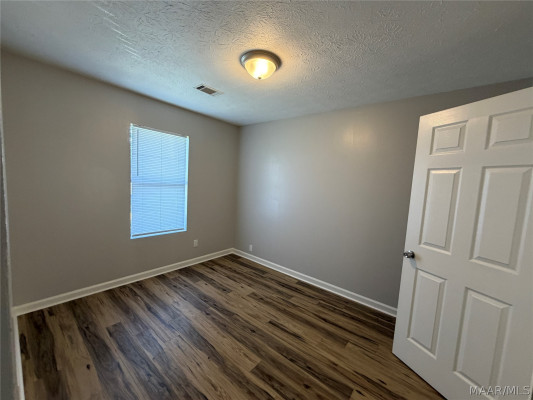 7054 EPPERSON Drive